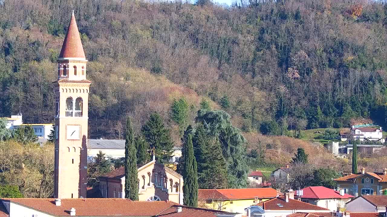 Čudovit panoramski pogled na Šempeter pri Gorici