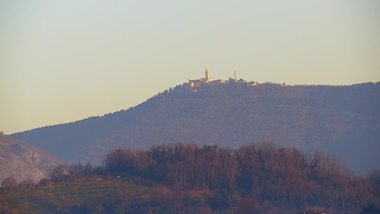Čudovit panoramski pogled na Šempeter pri Gorici