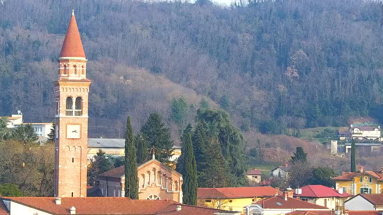 Čudovit panoramski pogled na Šempeter pri Gorici