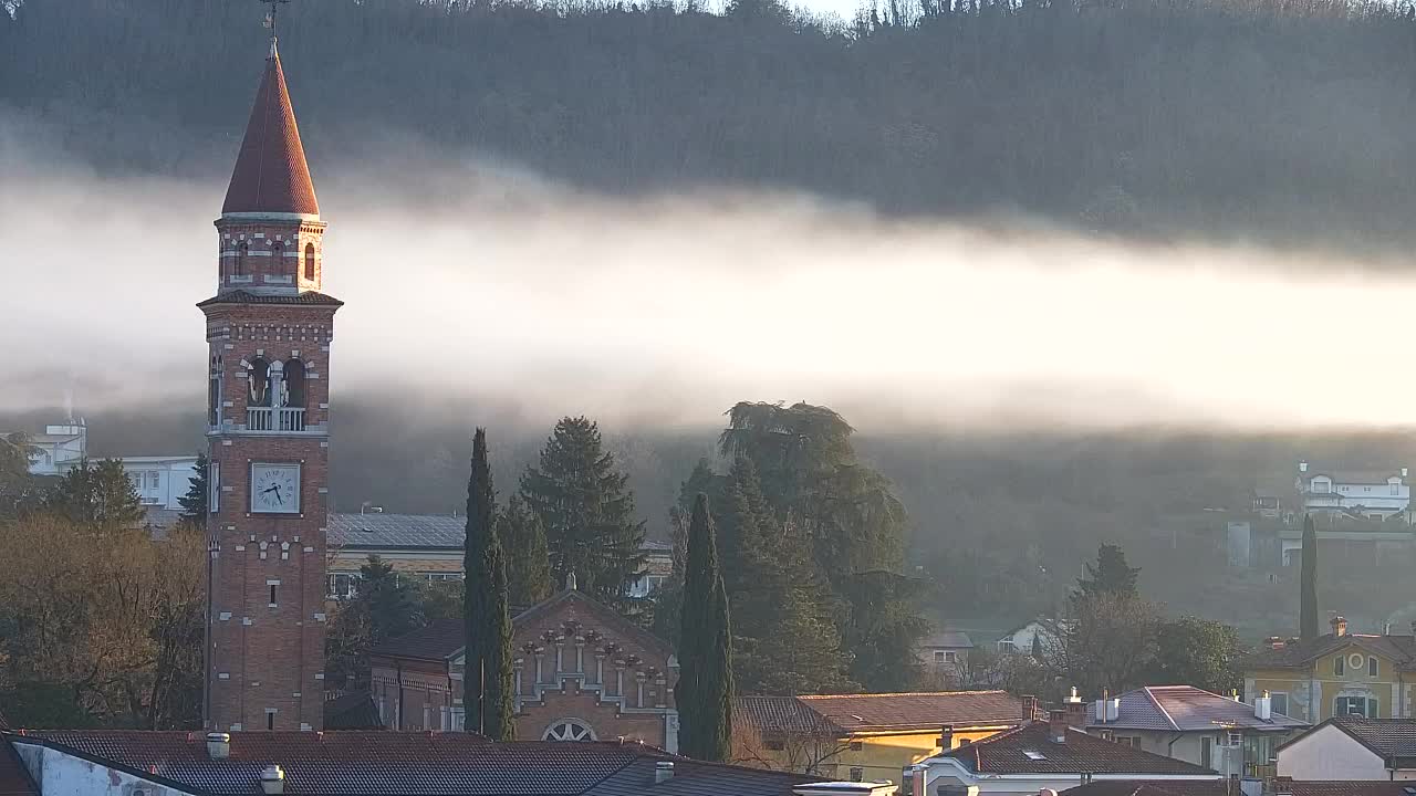 Čudovit panoramski pogled na Šempeter pri Gorici