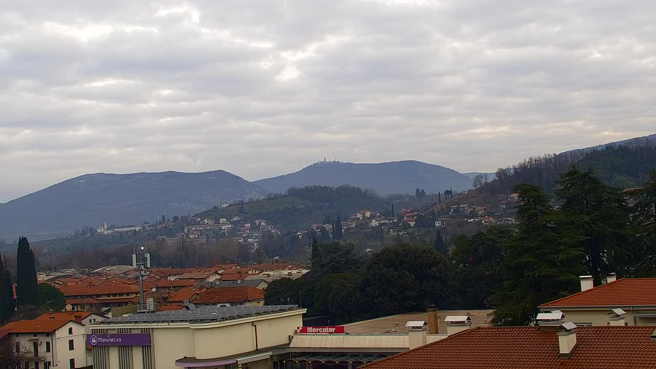 Čudovit panoramski pogled na Šempeter pri Gorici