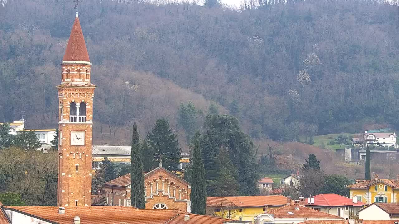 Čudovit panoramski pogled na Šempeter pri Gorici