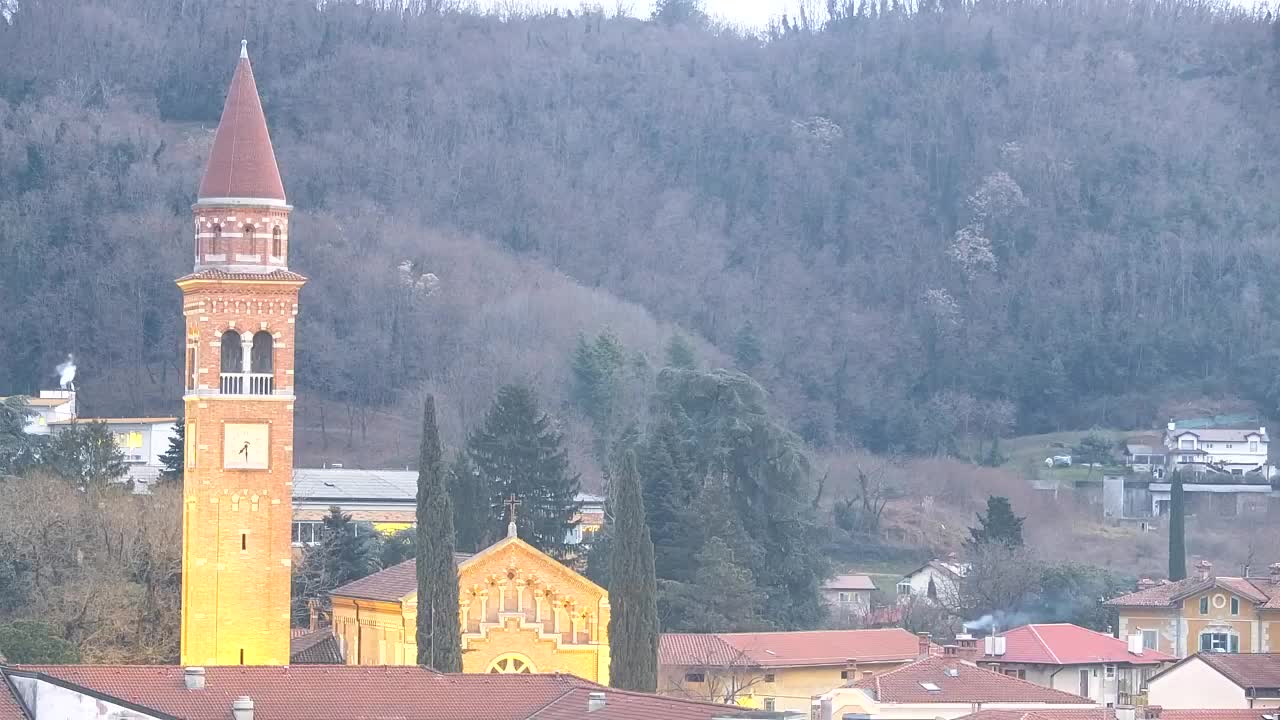 Panorama mozzafiato di Šempeter pri Gorici