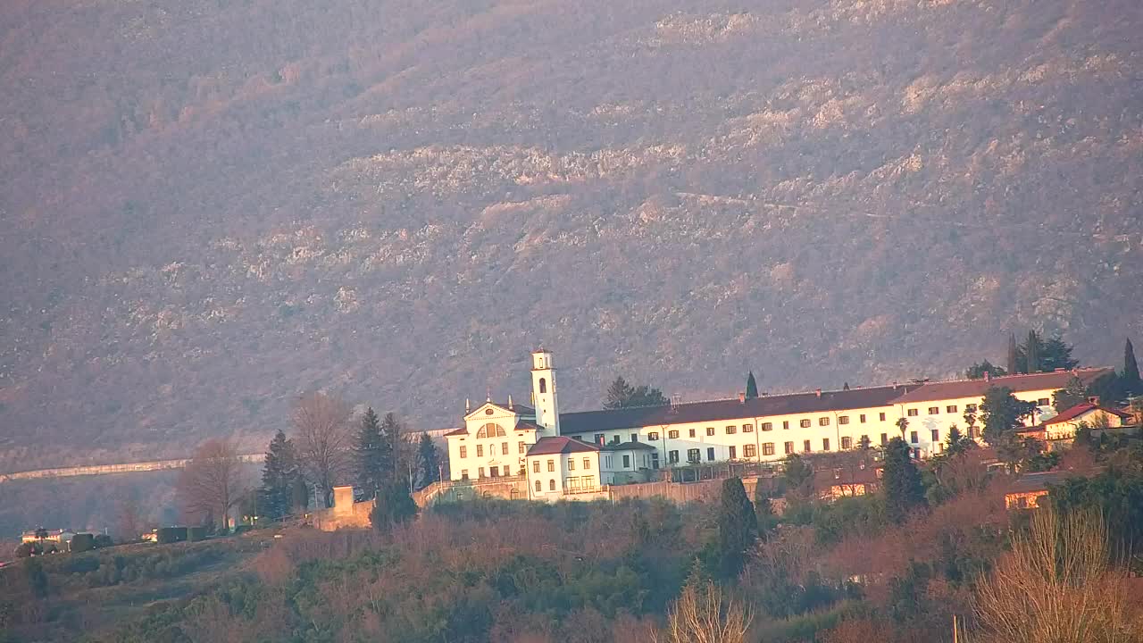Čudovit panoramski pogled na Šempeter pri Gorici