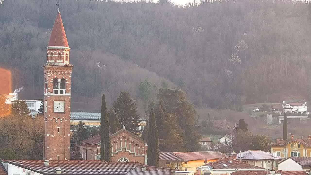 Panorama mozzafiato di Šempeter pri Gorici