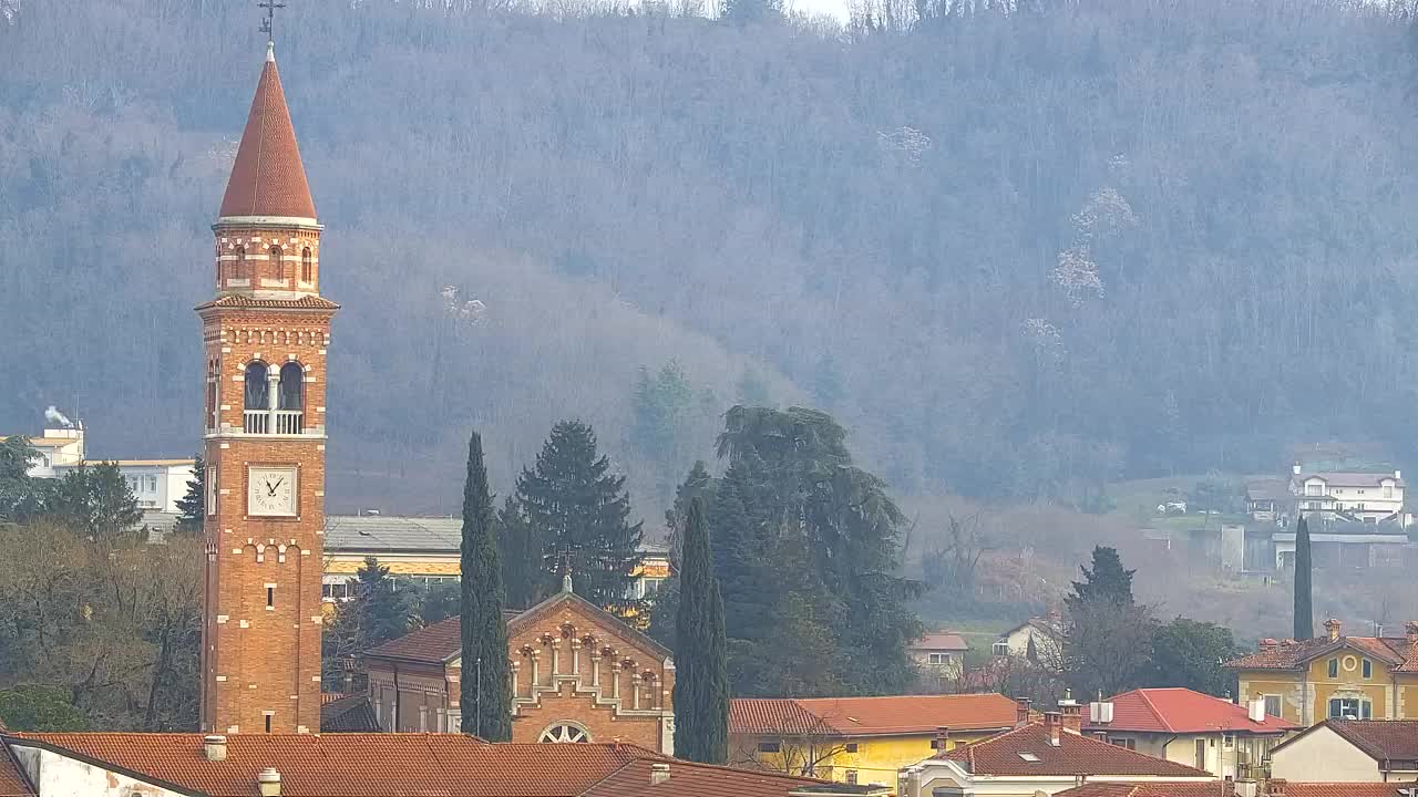 Čudovit panoramski pogled na Šempeter pri Gorici