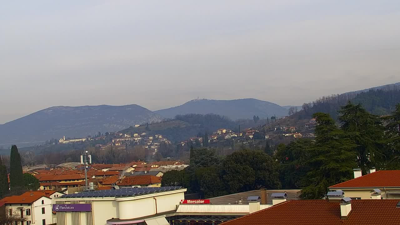 Čudovit panoramski pogled na Šempeter pri Gorici