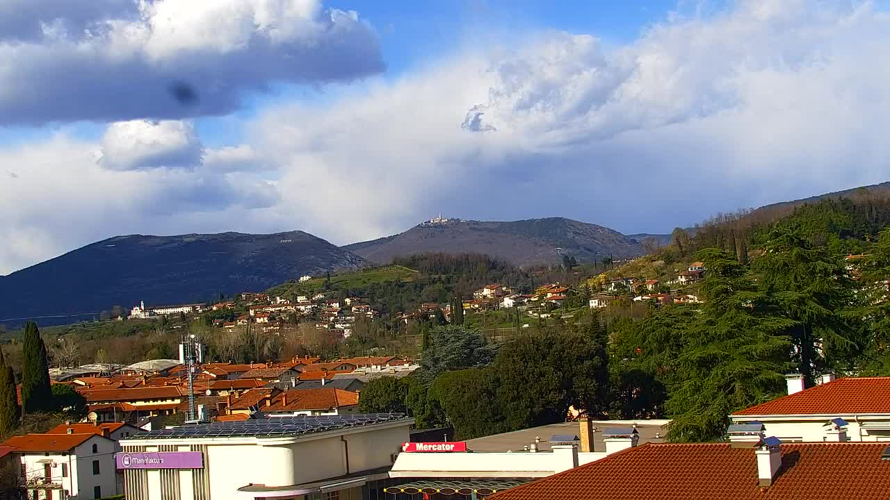 Čudovit panoramski pogled na Šempeter pri Gorici