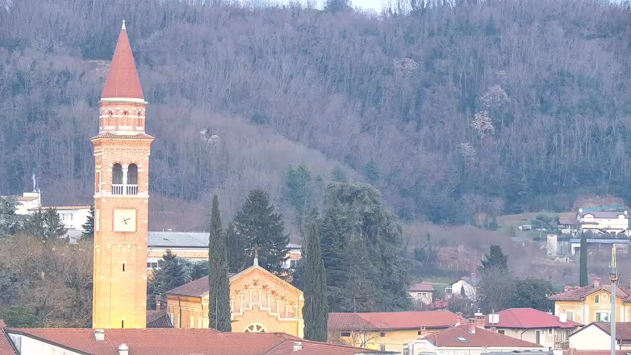 Panorama mozzafiato di Šempeter pri Gorici