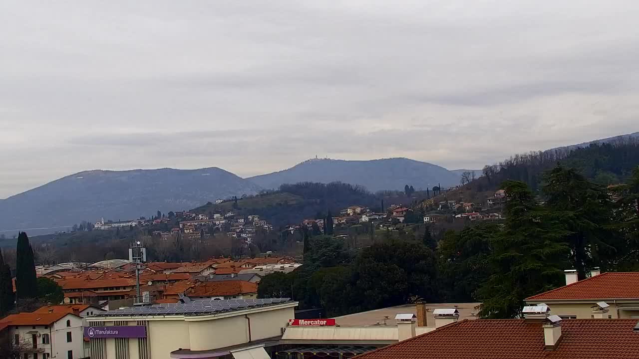Čudovit panoramski pogled na Šempeter pri Gorici