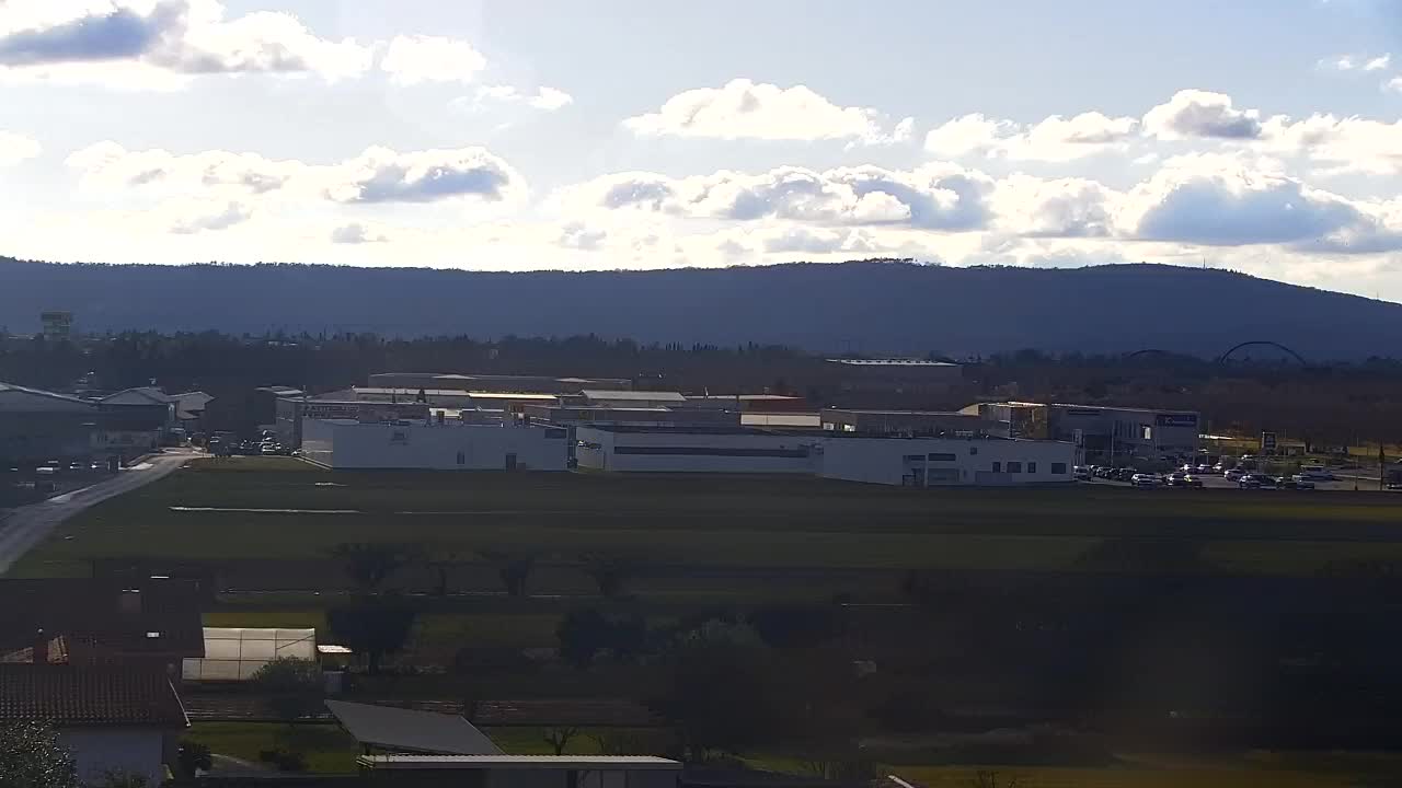 Čudovit panoramski pogled na Šempeter pri Gorici