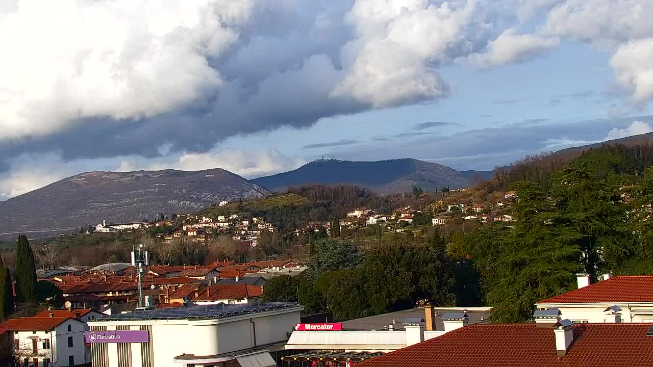 Čudovit panoramski pogled na Šempeter pri Gorici