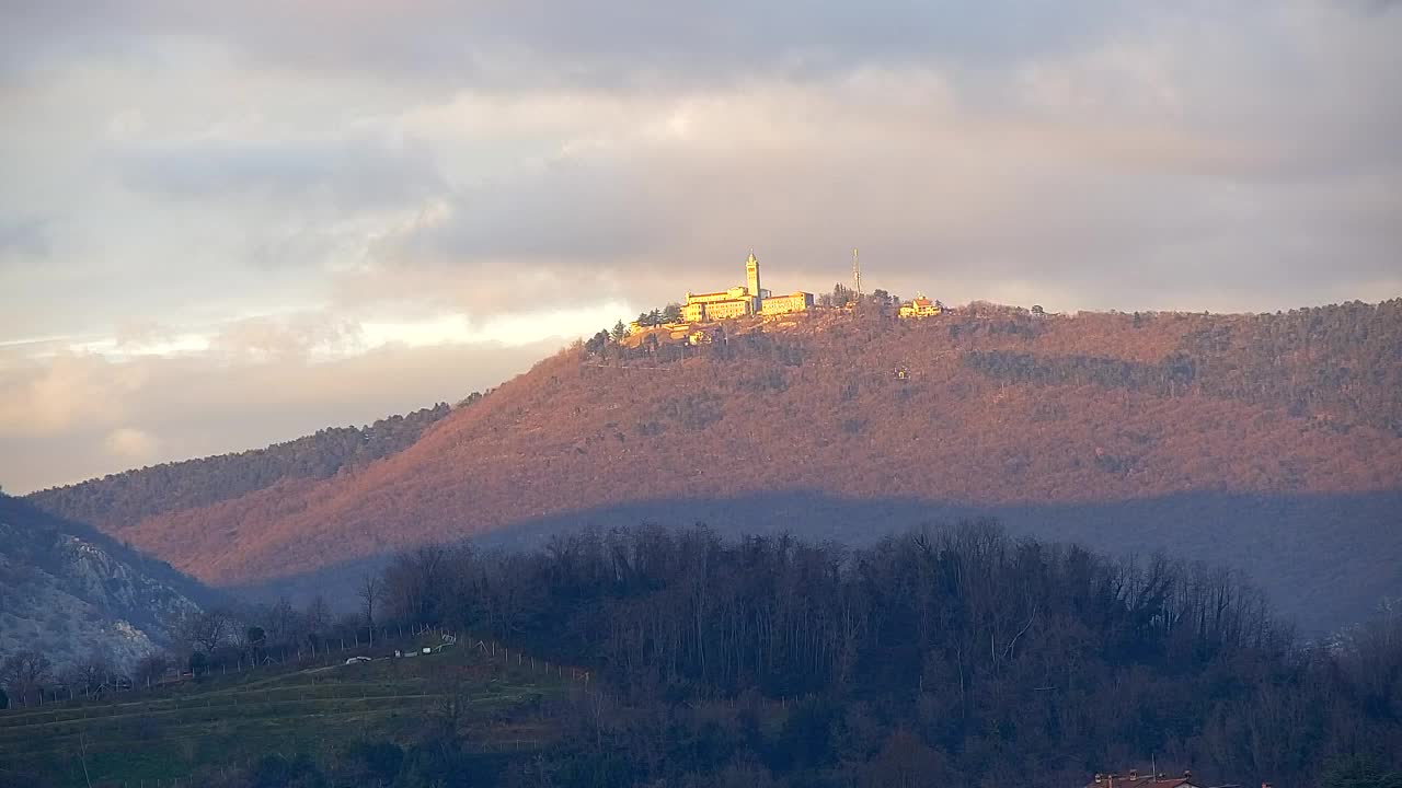Panorama mozzafiato di Šempeter pri Gorici