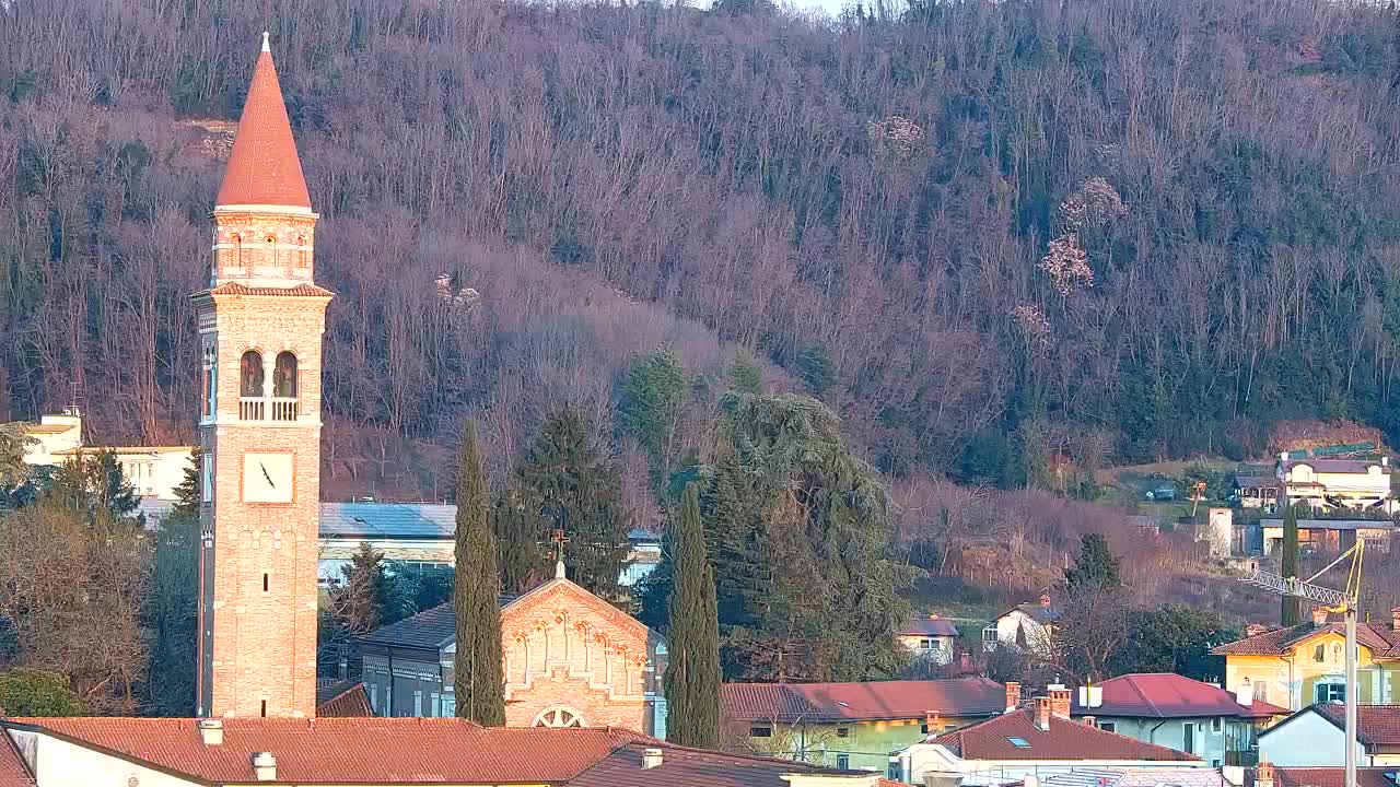 Panorama mozzafiato di Šempeter pri Gorici