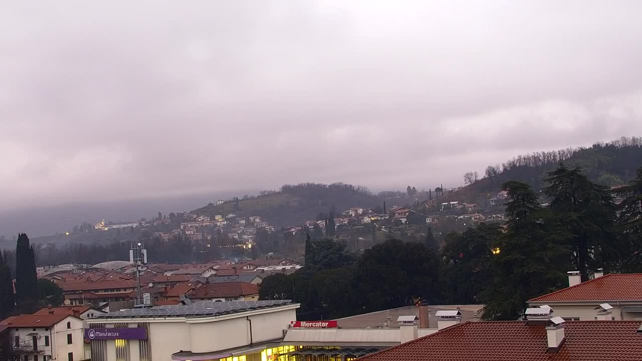 Čudovit panoramski pogled na Šempeter pri Gorici