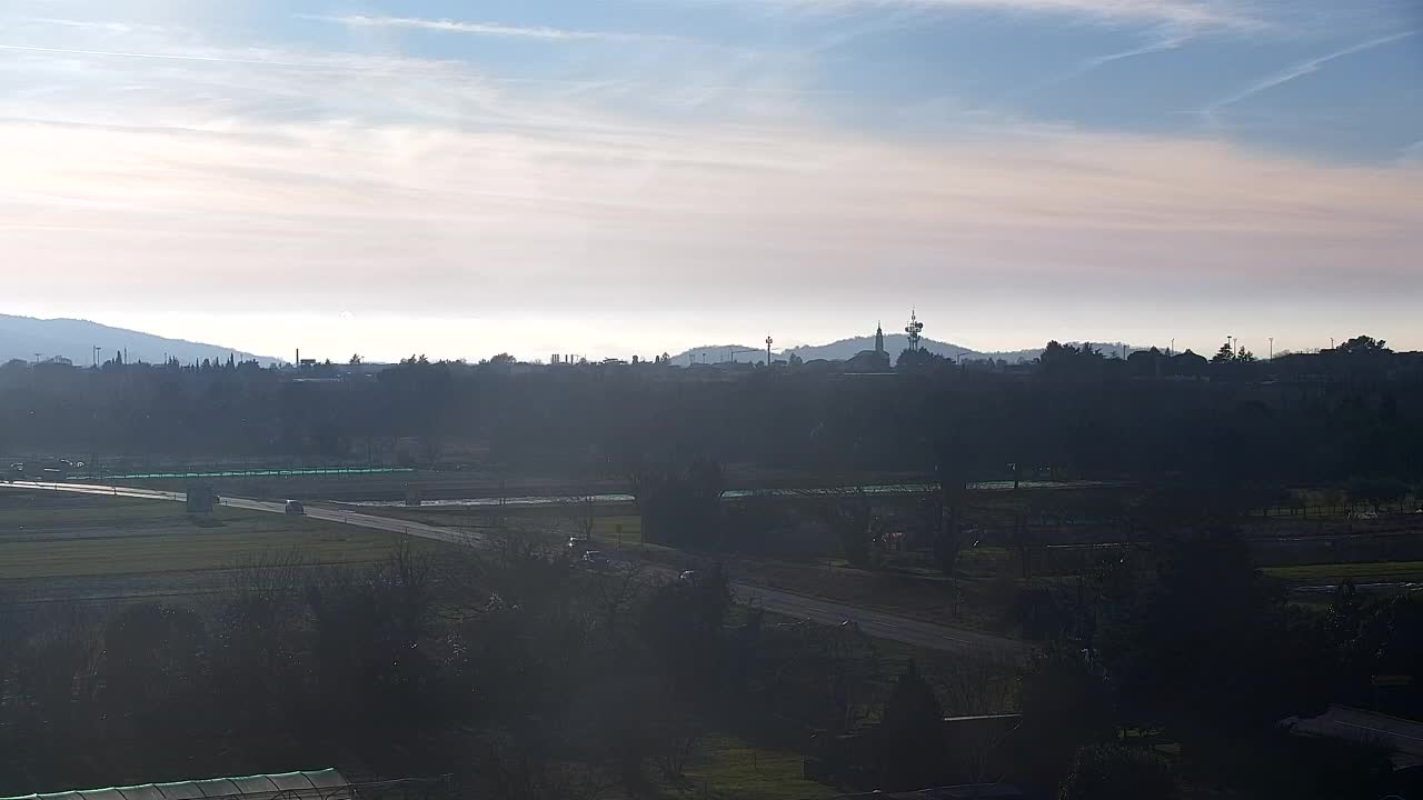 Čudovit panoramski pogled na Šempeter pri Gorici
