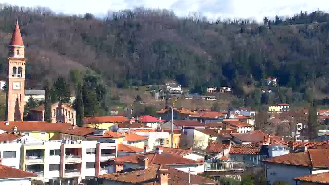 Čudovit panoramski pogled na Šempeter pri Gorici