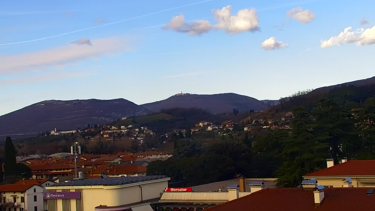 Čudovit panoramski pogled na Šempeter pri Gorici