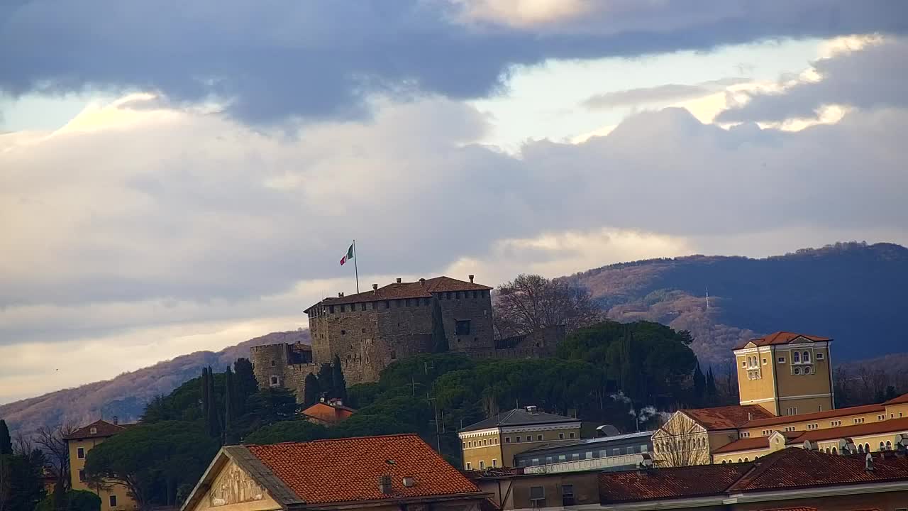 Čudovit panoramski pogled na Šempeter pri Gorici