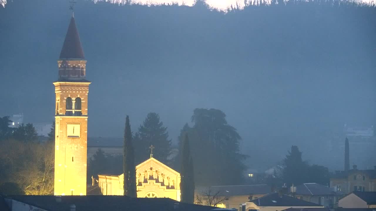 Panorama mozzafiato di Šempeter pri Gorici