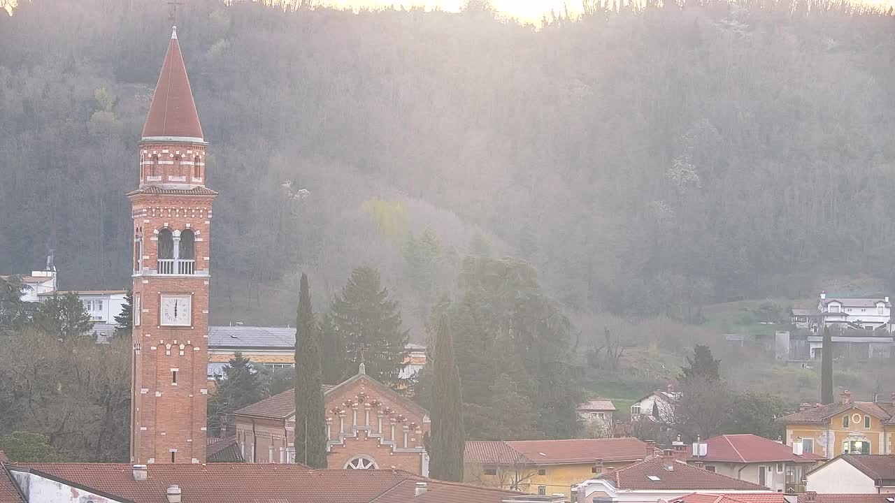 Čudovit panoramski pogled na Šempeter pri Gorici