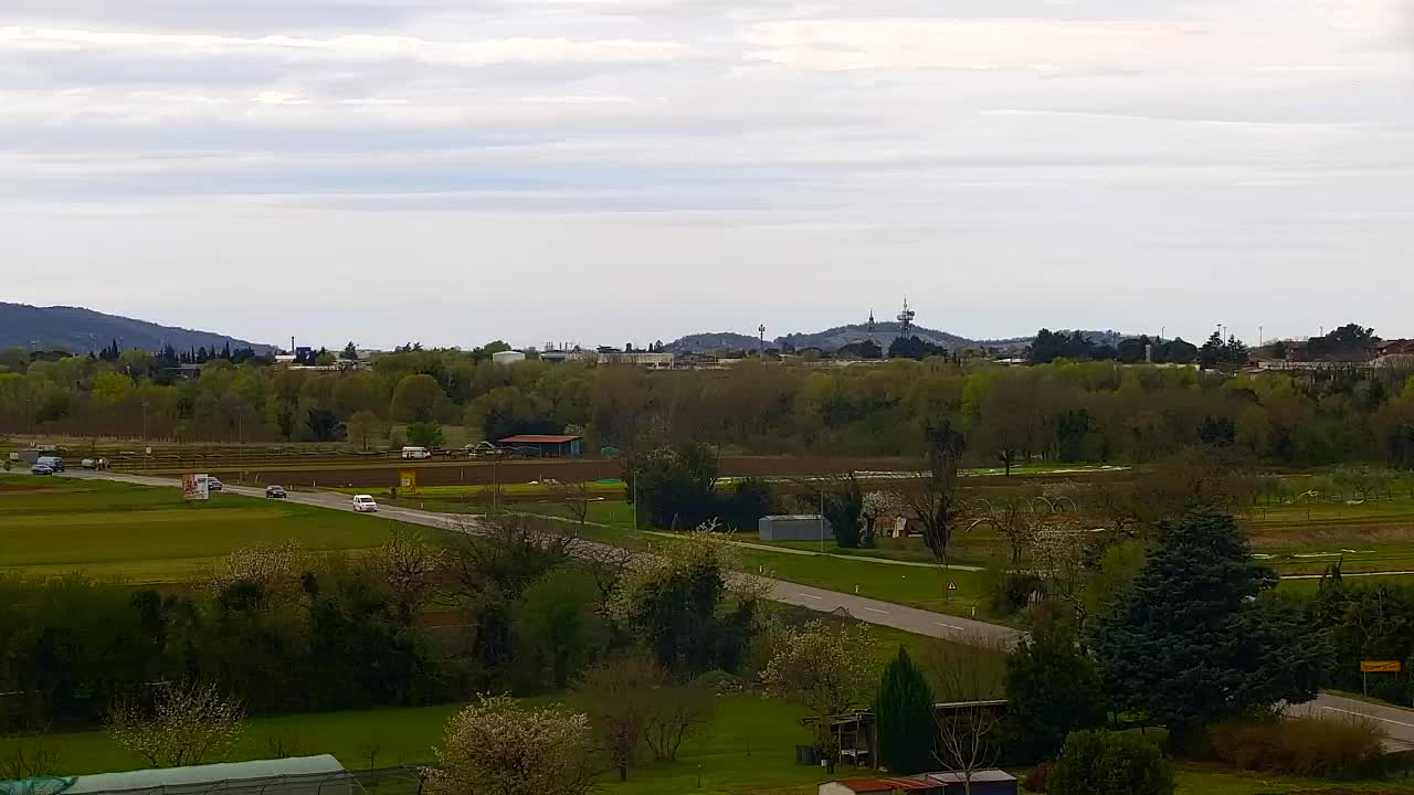 Čudovit panoramski pogled na Šempeter pri Gorici