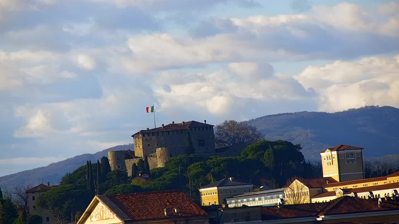 Panorama époustouflant de Šempeter pri Gorici