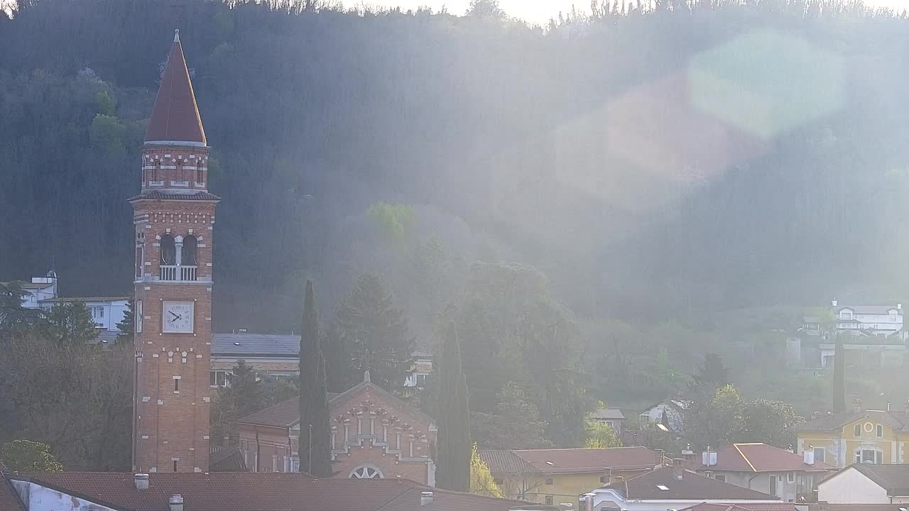 Čudovit panoramski pogled na Šempeter pri Gorici