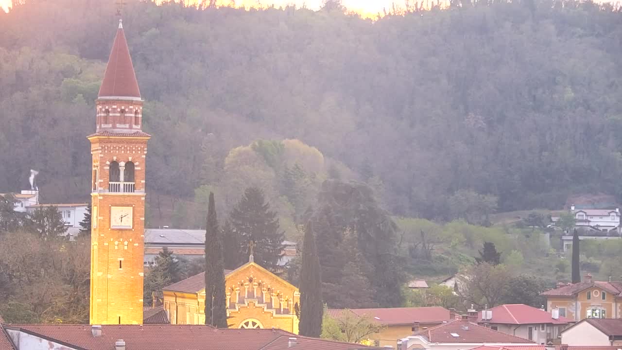 Panorama mozzafiato di Šempeter pri Gorici
