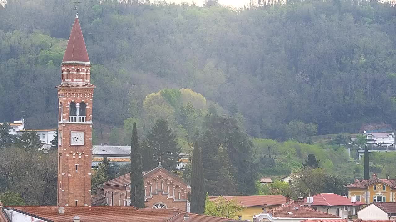 Prekrasan panoramski pogled na Šempeter pri Gorici