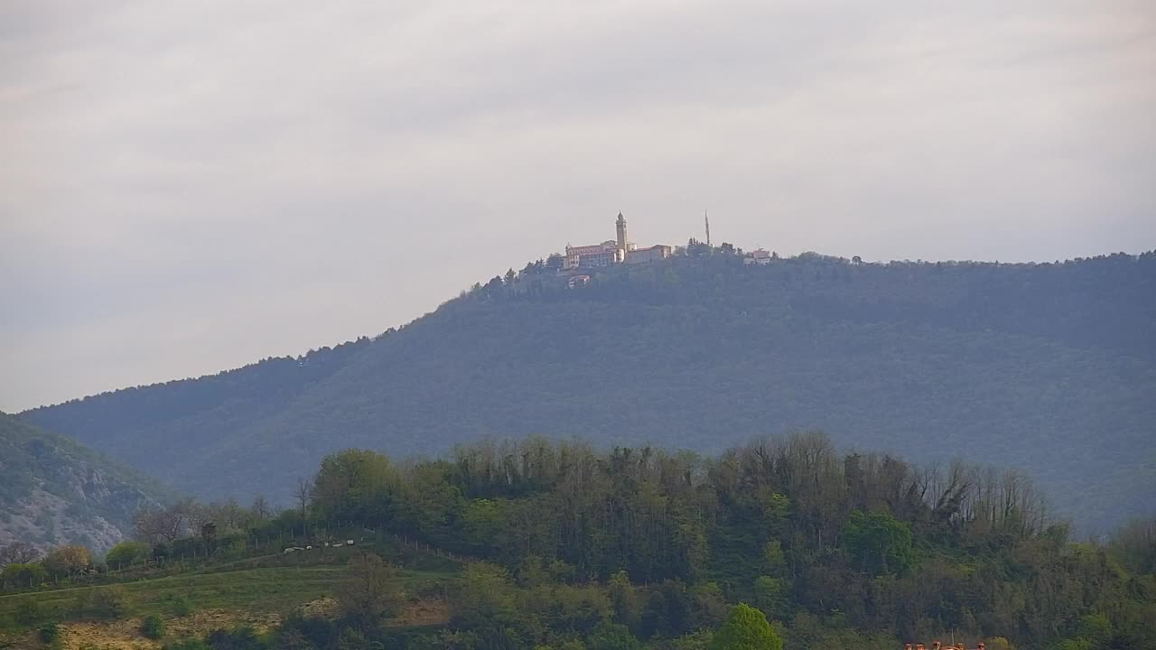 Čudovit panoramski pogled na Šempeter pri Gorici