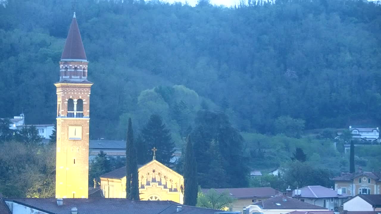Prekrasan panoramski pogled na Šempeter pri Gorici