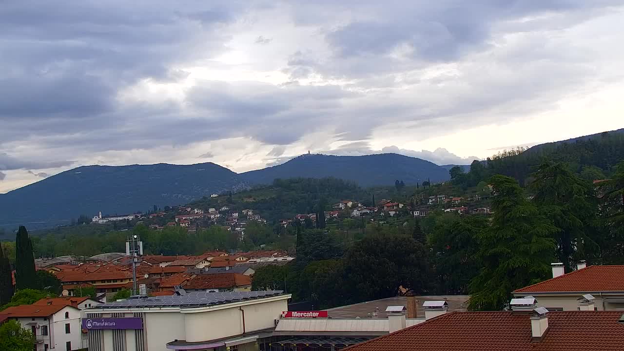 Prekrasan panoramski pogled na Šempeter pri Gorici
