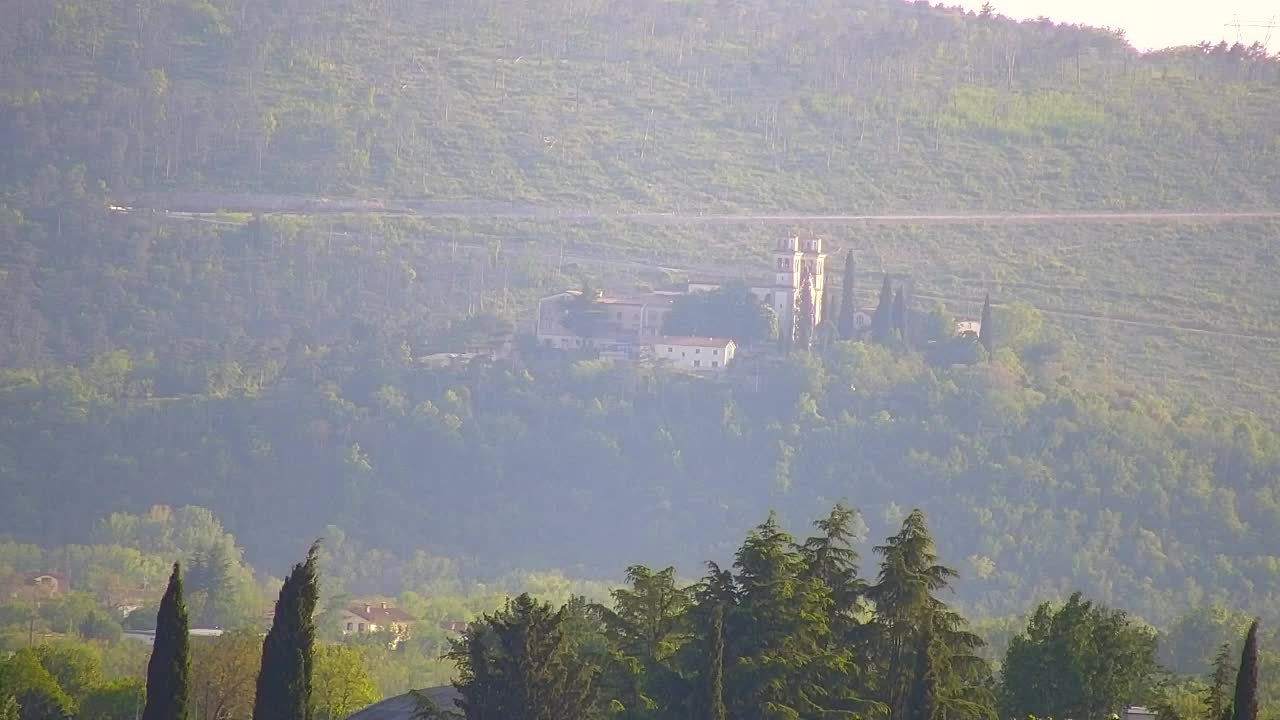 Čudovit panoramski pogled na Šempeter pri Gorici