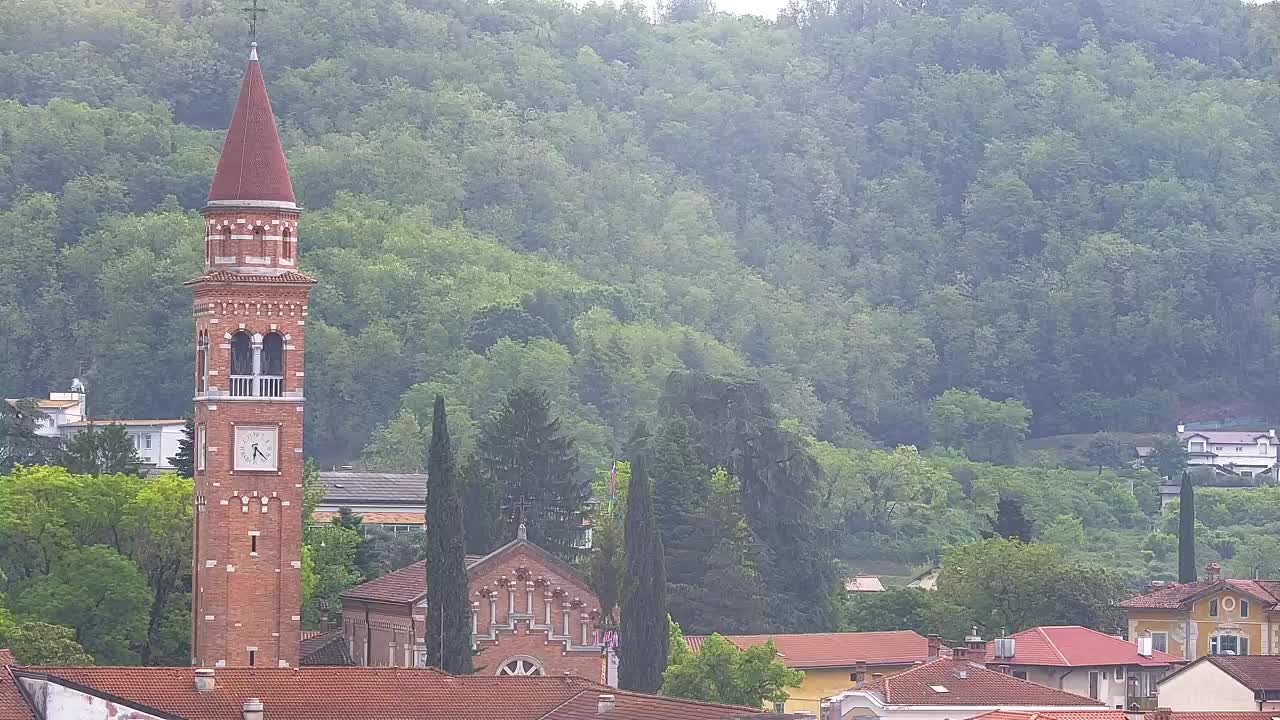 Čudovit panoramski pogled na Šempeter pri Gorici