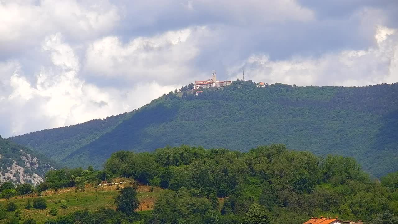 Prekrasan panoramski pogled na Šempeter pri Gorici
