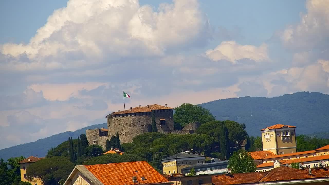 Čudovit panoramski pogled na Šempeter pri Gorici