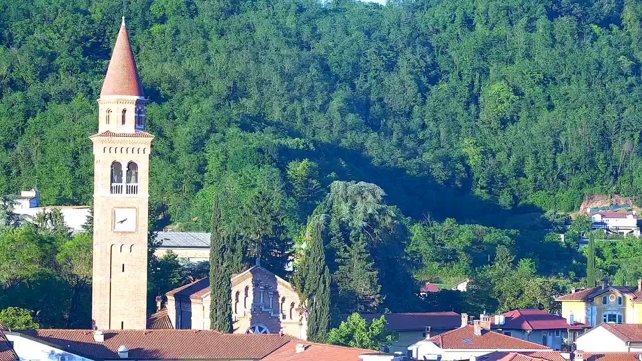 Čudovit panoramski pogled na Šempeter pri Gorici