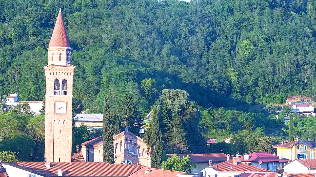 Čudovit panoramski pogled na Šempeter pri Gorici