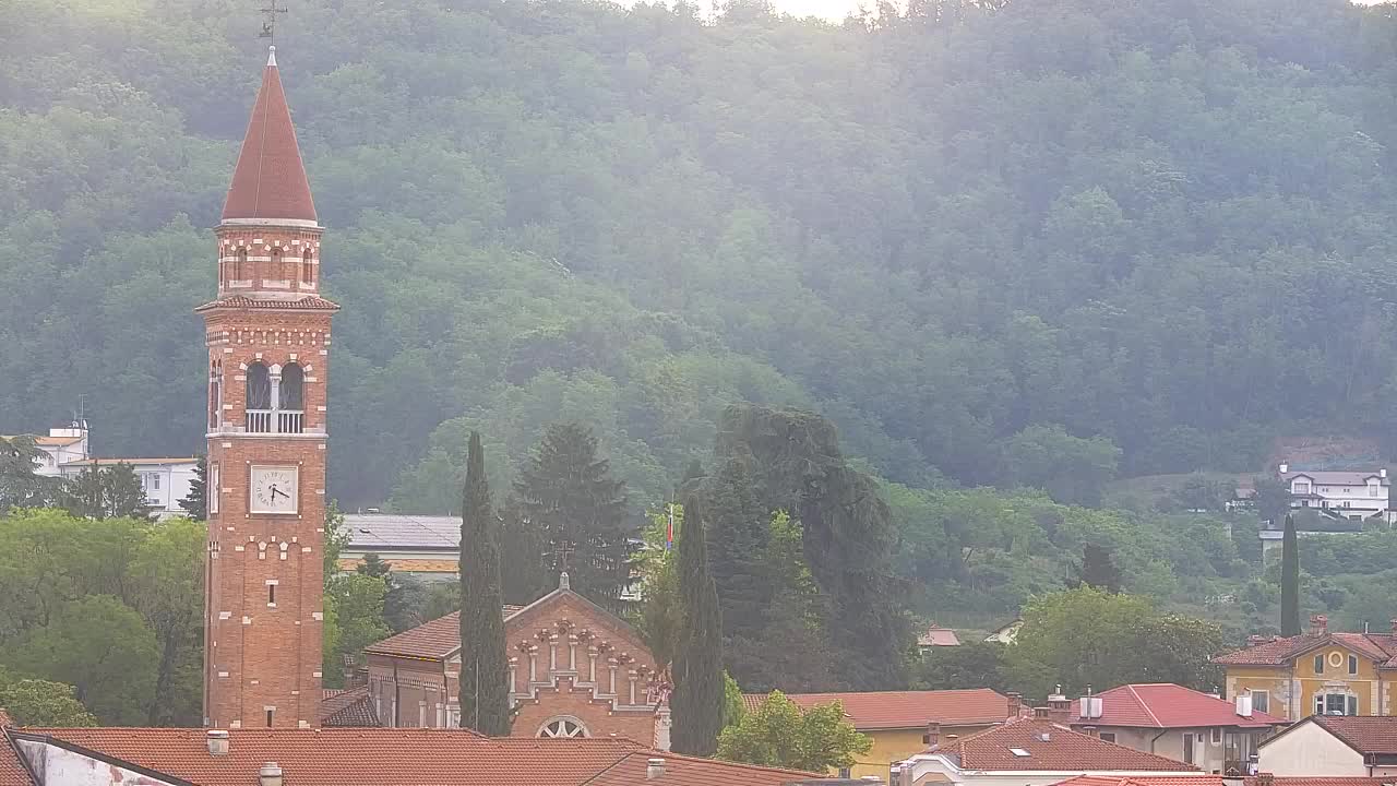 Čudovit panoramski pogled na Šempeter pri Gorici