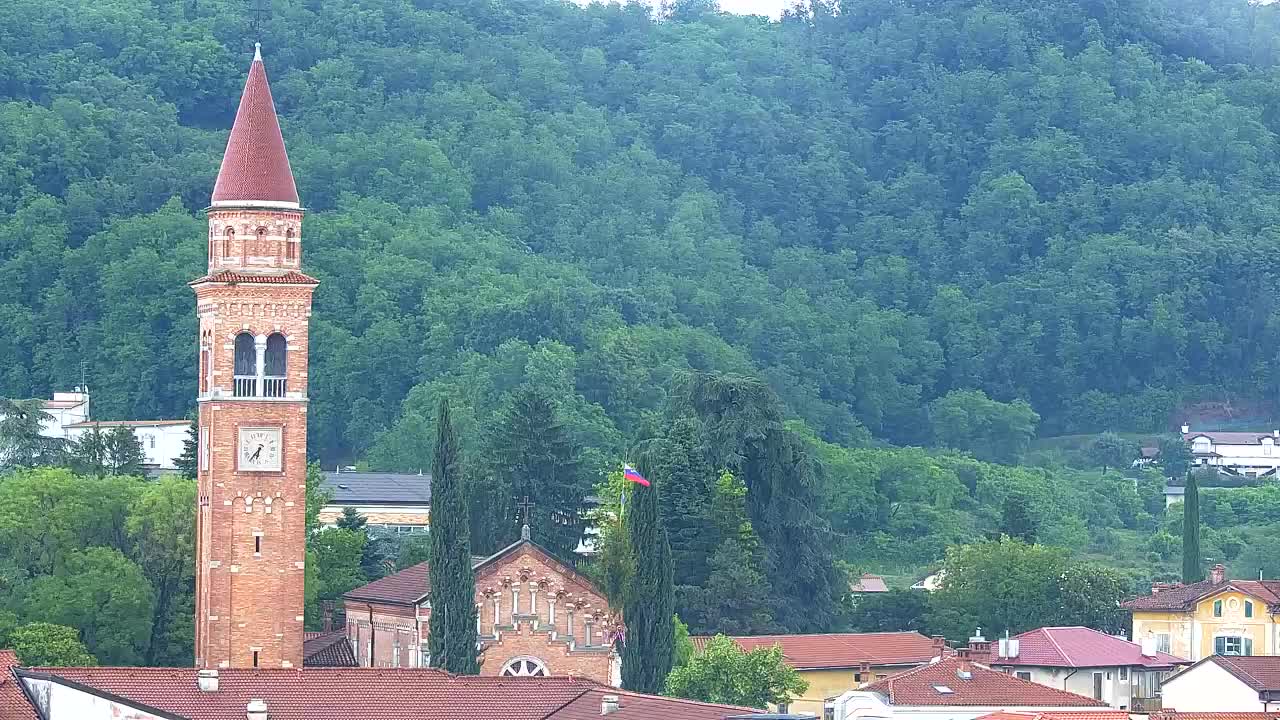 Čudovit panoramski pogled na Šempeter pri Gorici