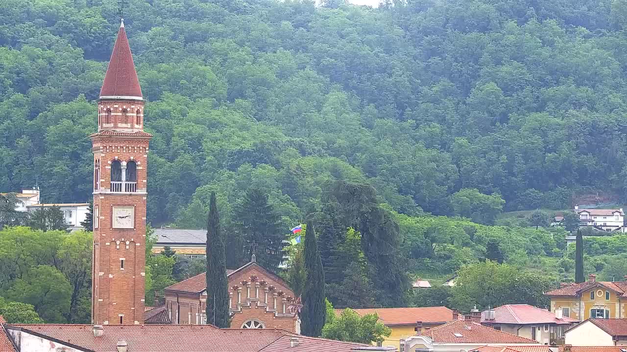Čudovit panoramski pogled na Šempeter pri Gorici