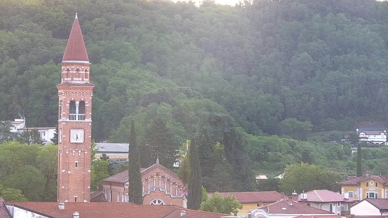 Prekrasan panoramski pogled na Šempeter pri Gorici