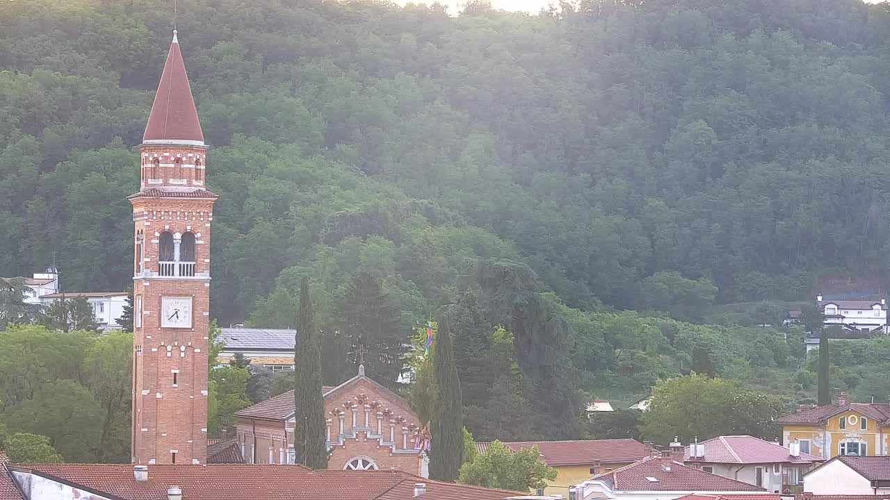 Čudovit panoramski pogled na Šempeter pri Gorici
