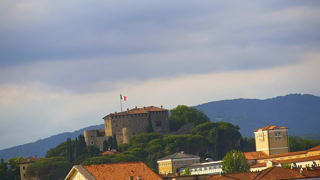 Prekrasan panoramski pogled na Šempeter pri Gorici