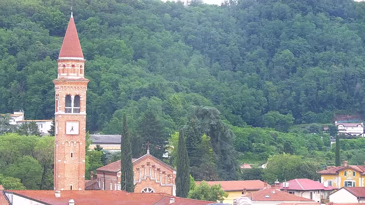 Čudovit panoramski pogled na Šempeter pri Gorici