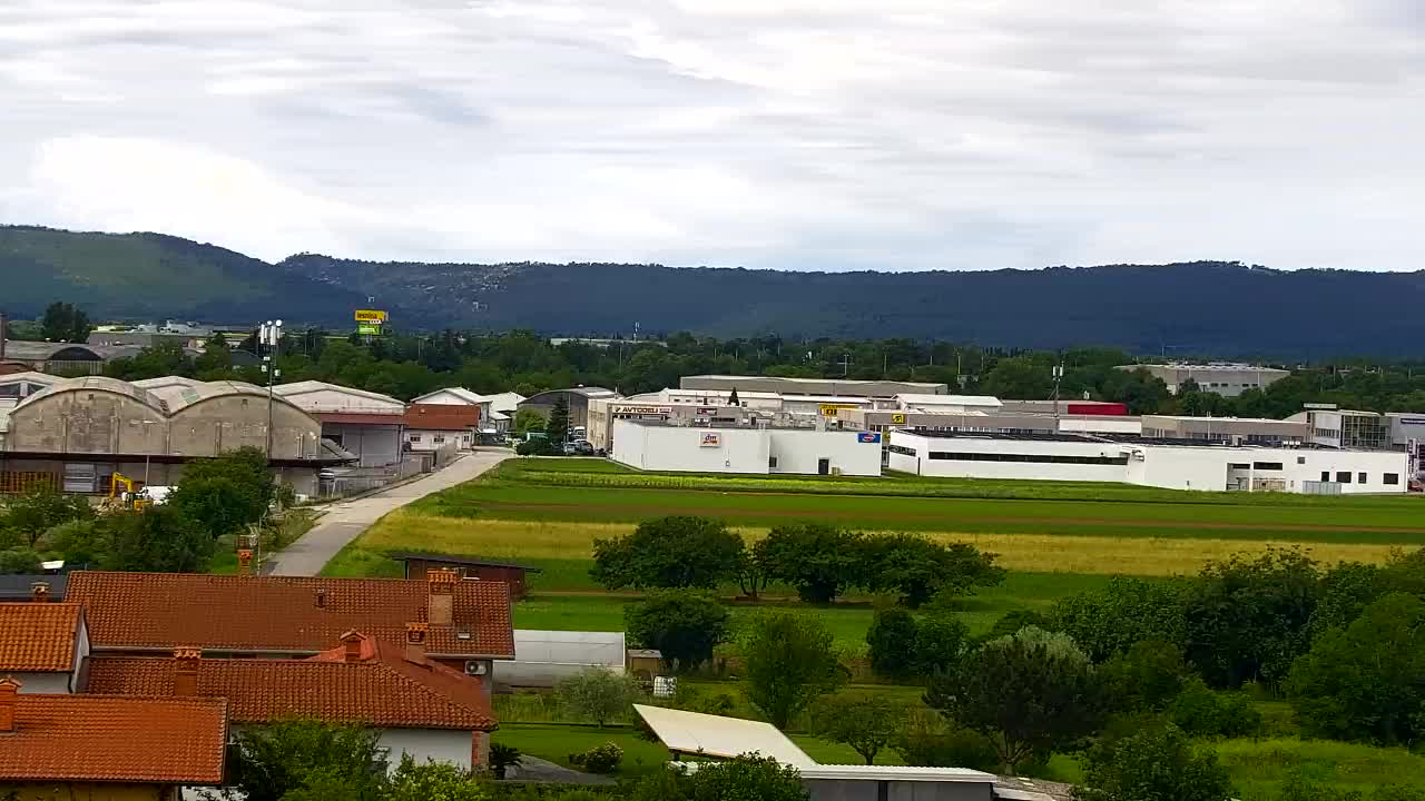 Čudovit panoramski pogled na Šempeter pri Gorici