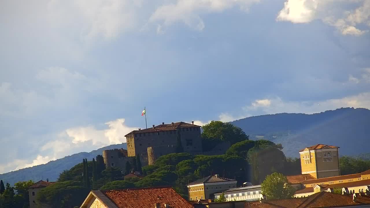 Čudovit panoramski pogled na Šempeter pri Gorici