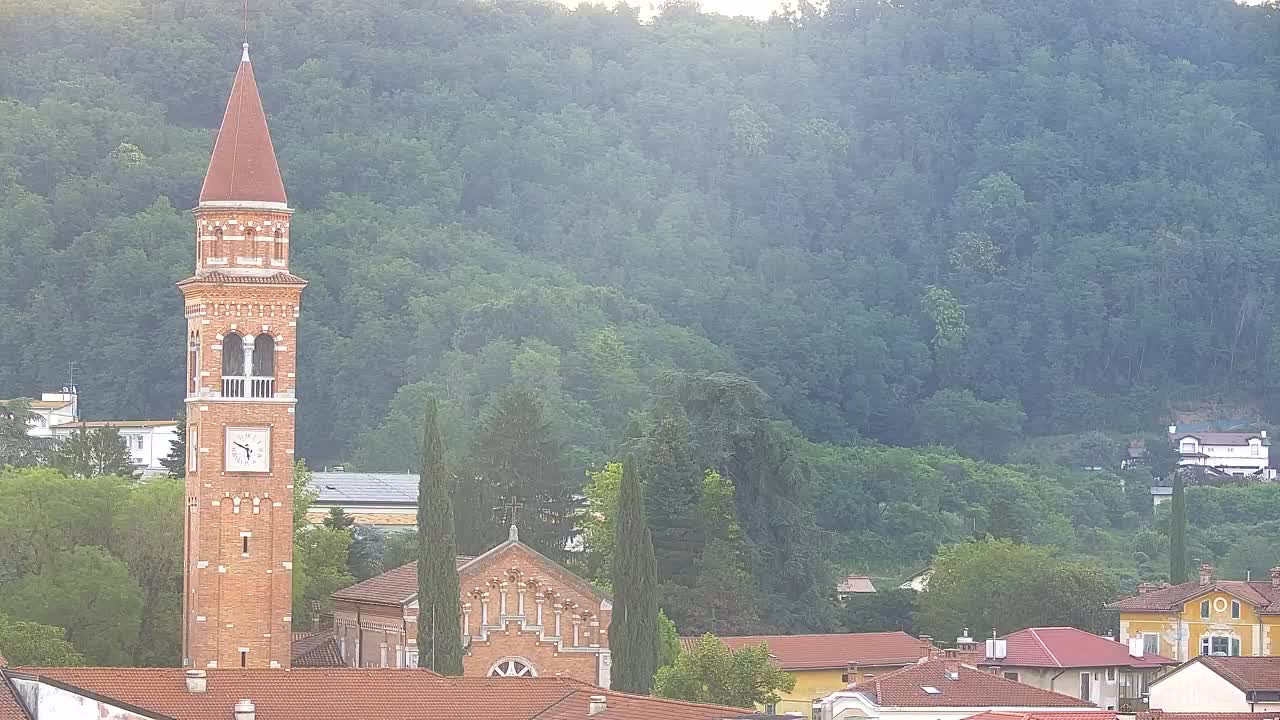 Prekrasan panoramski pogled na Šempeter pri Gorici