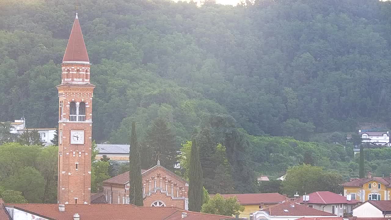 Čudovit panoramski pogled na Šempeter pri Gorici